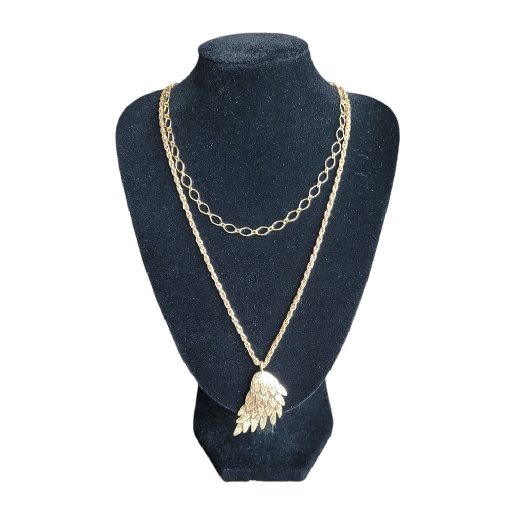 AREA STARS Layered Wing Pendant Necklace